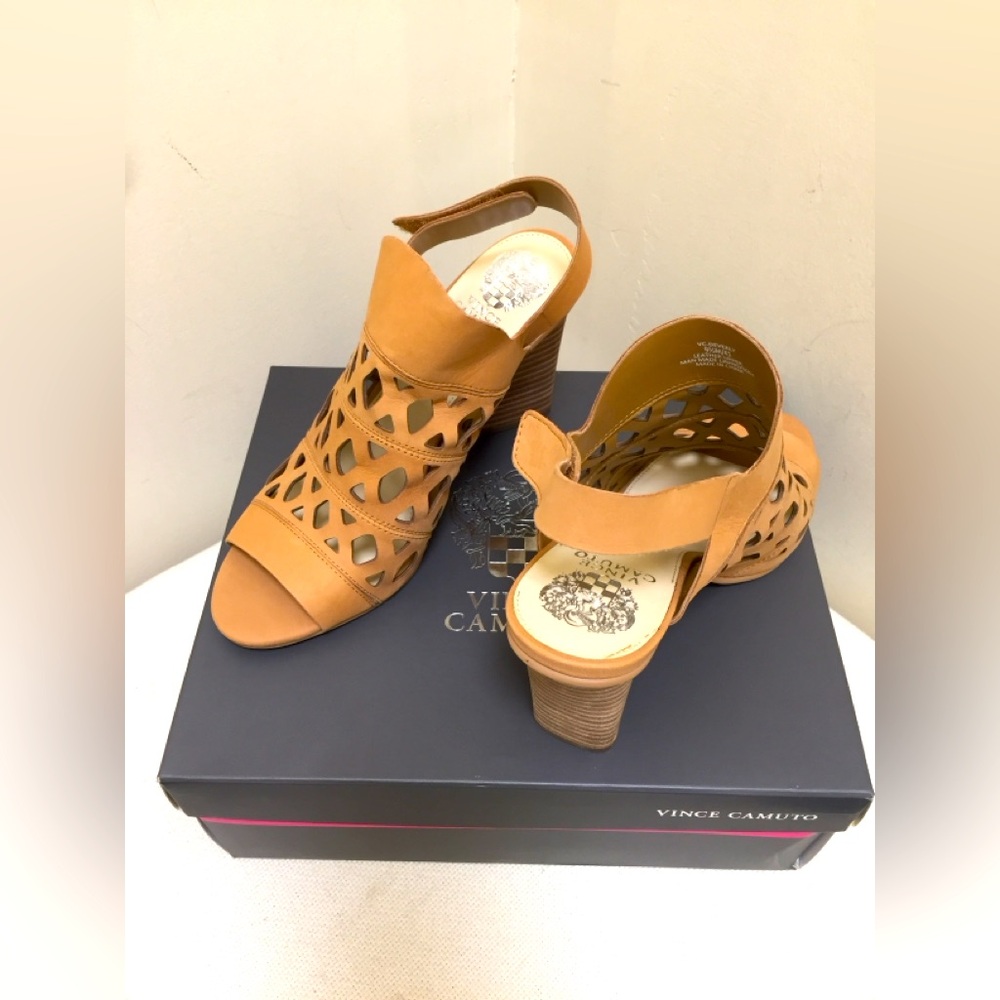 Vince Camuto cut out Tan Heels.  EUC! Size 9 1/2 Like New-worn once